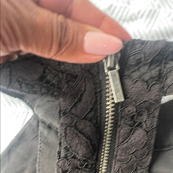 bebe X naven collection Elegant Black Lace Halter romper - Picture 6 of 6